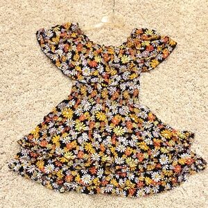 Forever 21 Beautiful Dress Size M